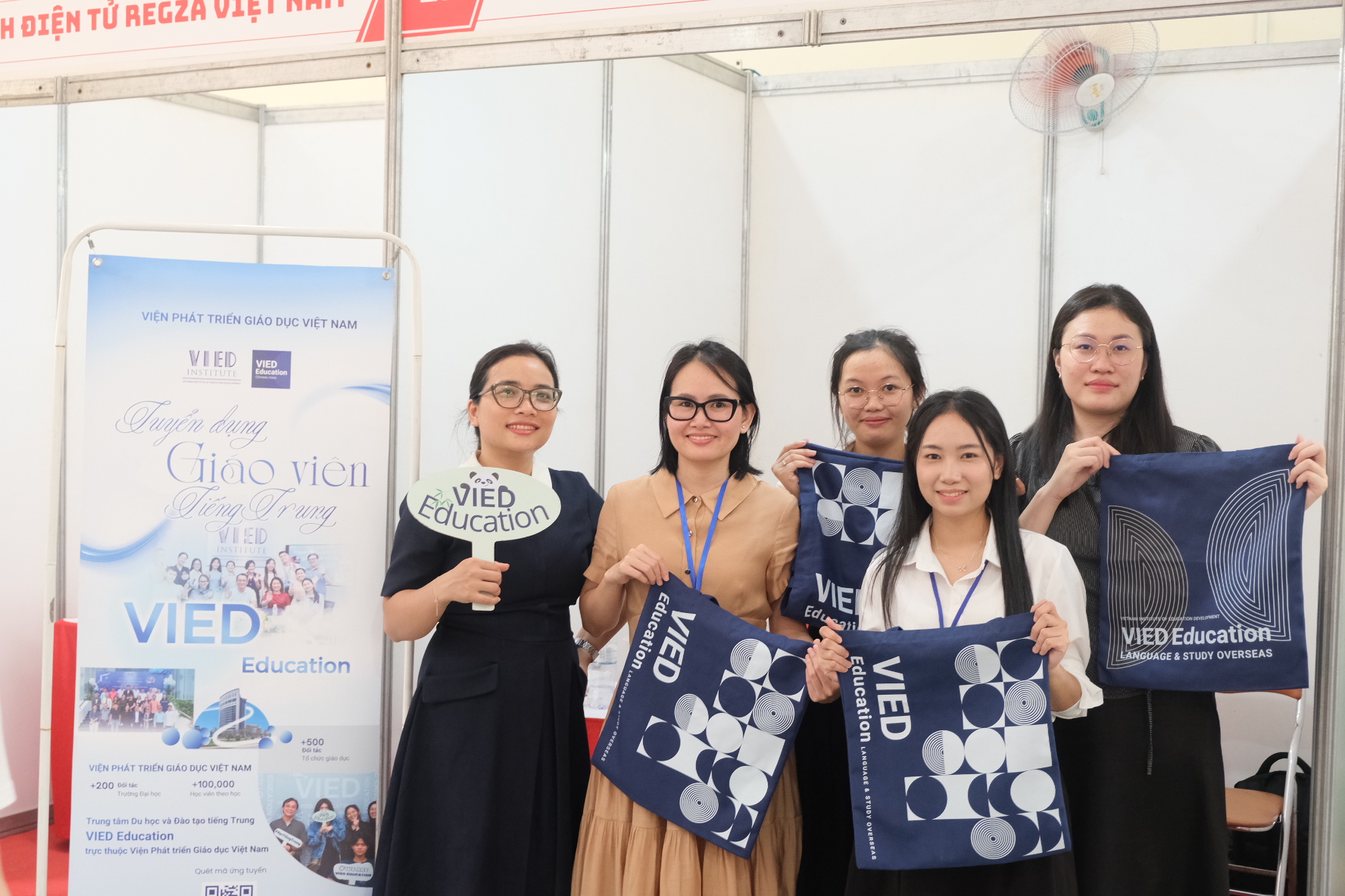 b7c605e0375ae02d920ddd8f6da33496