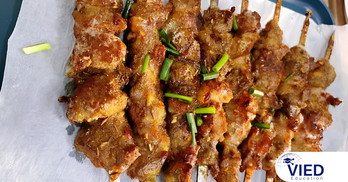 Tân Cương Trung Quốc – Khám phá vùng đất kỳ vĩ với thiên nhiên, ẩm thực và văn hóa đặc sắc nhất 2026 3 Tân Cương Trung Quốc – Khám phá vùng đất kỳ vĩ với thiên nhiên, ẩm thực và văn hóa đặc sắc